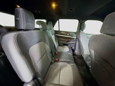 Used 2017 Ford Explorer XLT w/ Equipment Group 201A image 27
