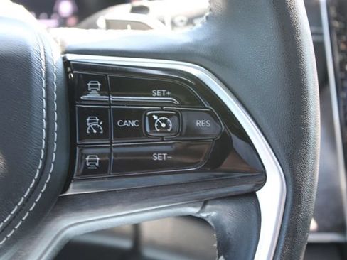 Used 2022 Jeep Grand Cherokee L Overland AWD/4WD image 25