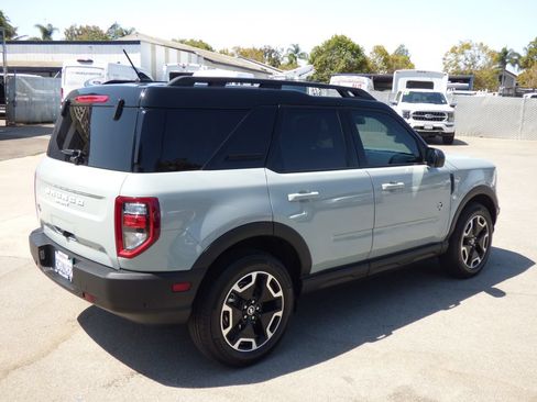 Used 2023 Ford Bronco Sport Outer Banks w/ Tech Package AWD/4WD image 3