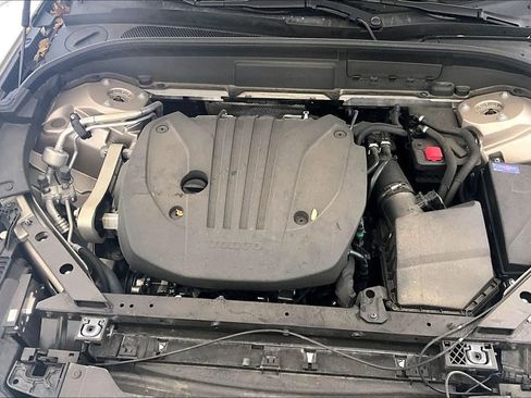 Used 2024 Volvo XC60 B5 Plus image 13