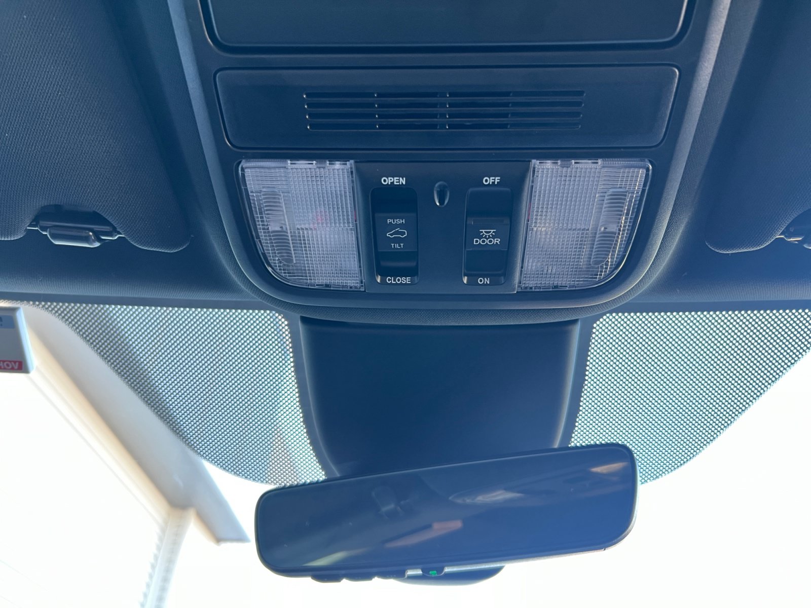 Used 2023 Honda Odyssey Sport image 25