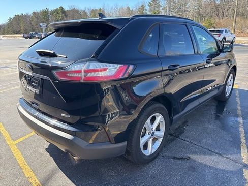 Used 2020 Ford Edge SE image 8