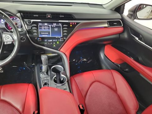 Used 2020 Toyota Camry XSE FWD image 17