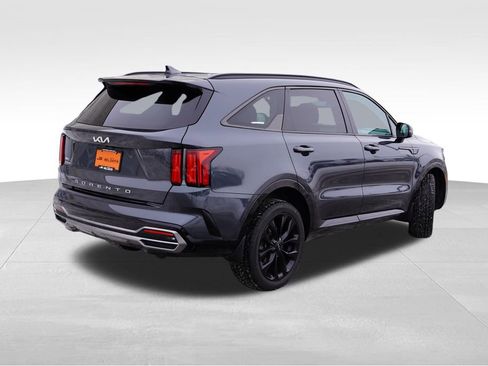 Certified 2022 Kia Sorento SX image 6
