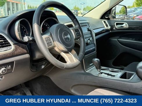Used 2013 Jeep Grand Cherokee Laredo w/ Laredo E Group AWD/4WD image 20