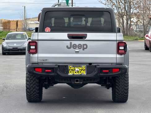 Used 2020 Jeep Gladiator Rubicon AWD/4WD image 5