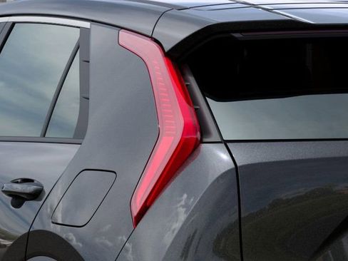 New 2026 Kia Niro LX FWD image 11