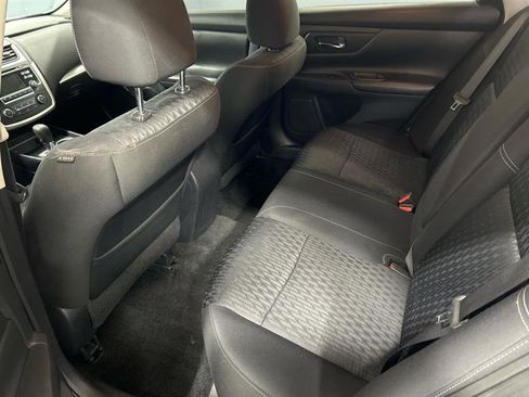 Used 2018 Nissan Altima 2.5 S w/ S Convenience Package image 11