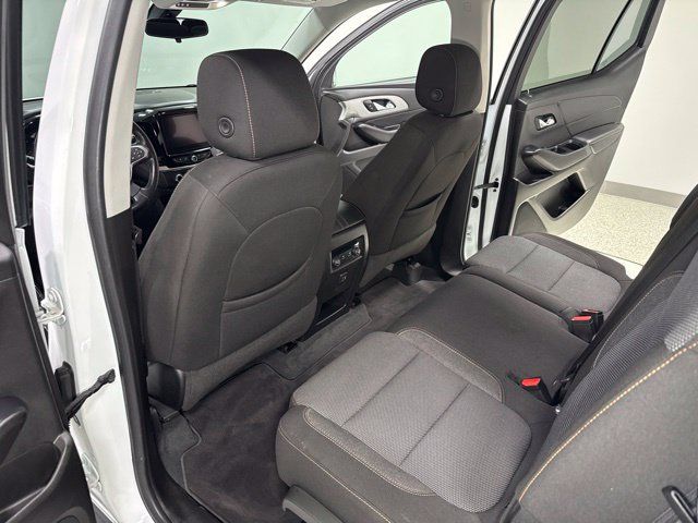 Used 2020 Chevrolet Traverse LT FWD image 25