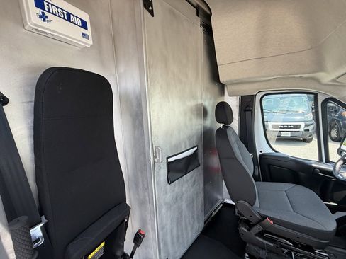 Used 2024 RAM ProMaster 3500 w/ Delivery Van Package image 13