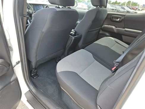 Used 2023 Toyota Tacoma TRD Off-Road image 11