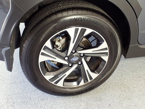 Used 2024 Subaru Crosstrek 2.0i Premium AWD/4WD image 5