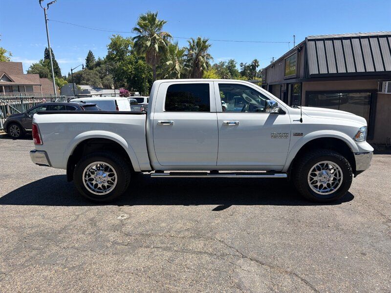 Used 2018 RAM 1500 Laramie w/ Convenience Group AWD/4WD image 7