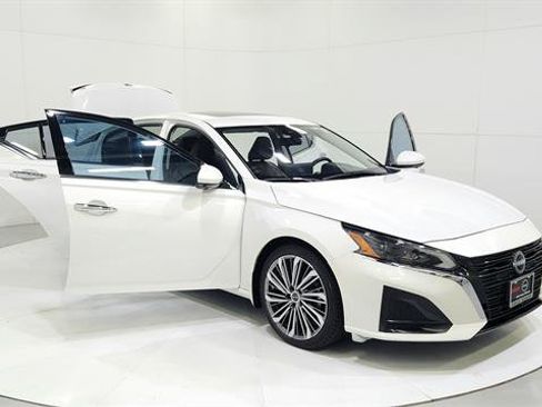 Used 2024 Nissan Altima 2.5 SL image 29