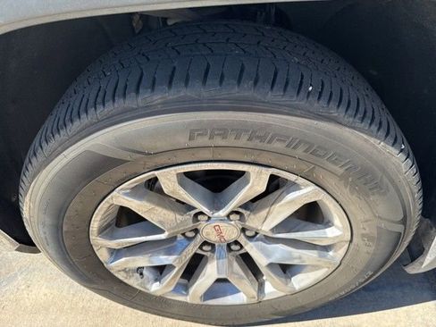 Used 2019 GMC Sierra 1500 SLE w/ SLE Value Package image 9