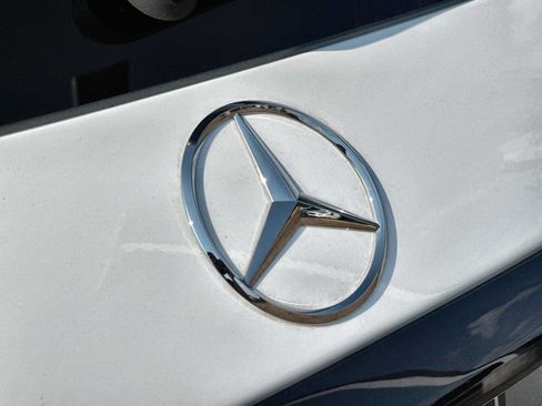 Used 2026 Mercedes-Benz GLC 300 image 17
