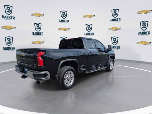 Used 2025 Chevrolet Silverado 2500 LTZ w/ LTZ Premium Package AWD/4WD image 8
