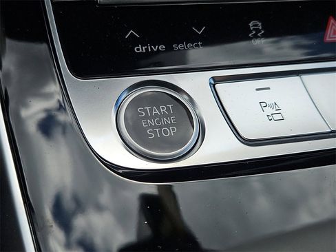 New 2025 Audi Q7 3.0T Premium Plus image 17