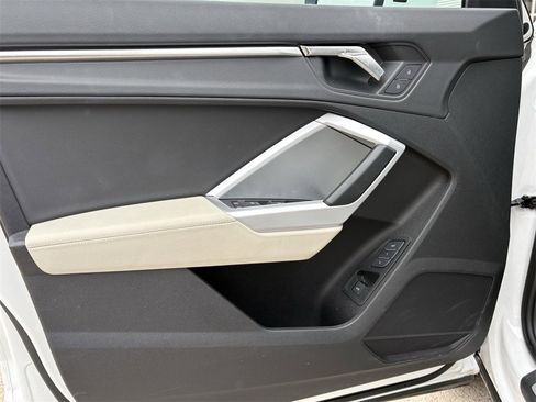 Used 2023 Audi Q3 2.0T Premium w/ Convenience Package image 10