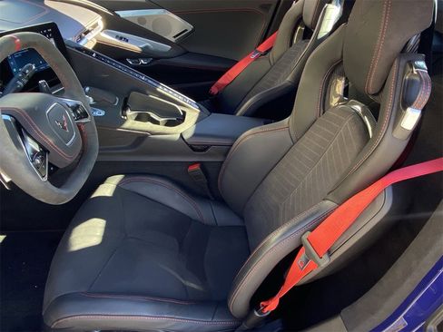 Used 2025 Chevrolet Corvette Stingray Premium Conv w/ Z51 Performance Package image 14