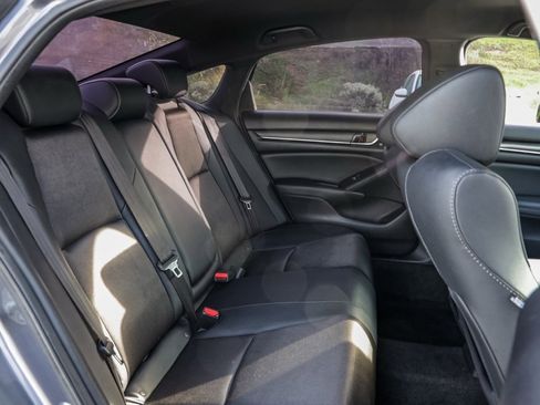 Used 2020 Honda Accord Sport image 21