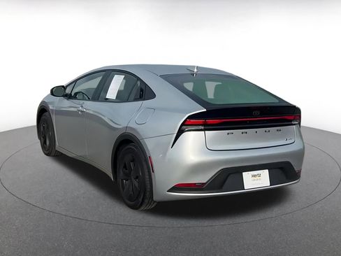 Used 2025 Toyota Prius LE image 11