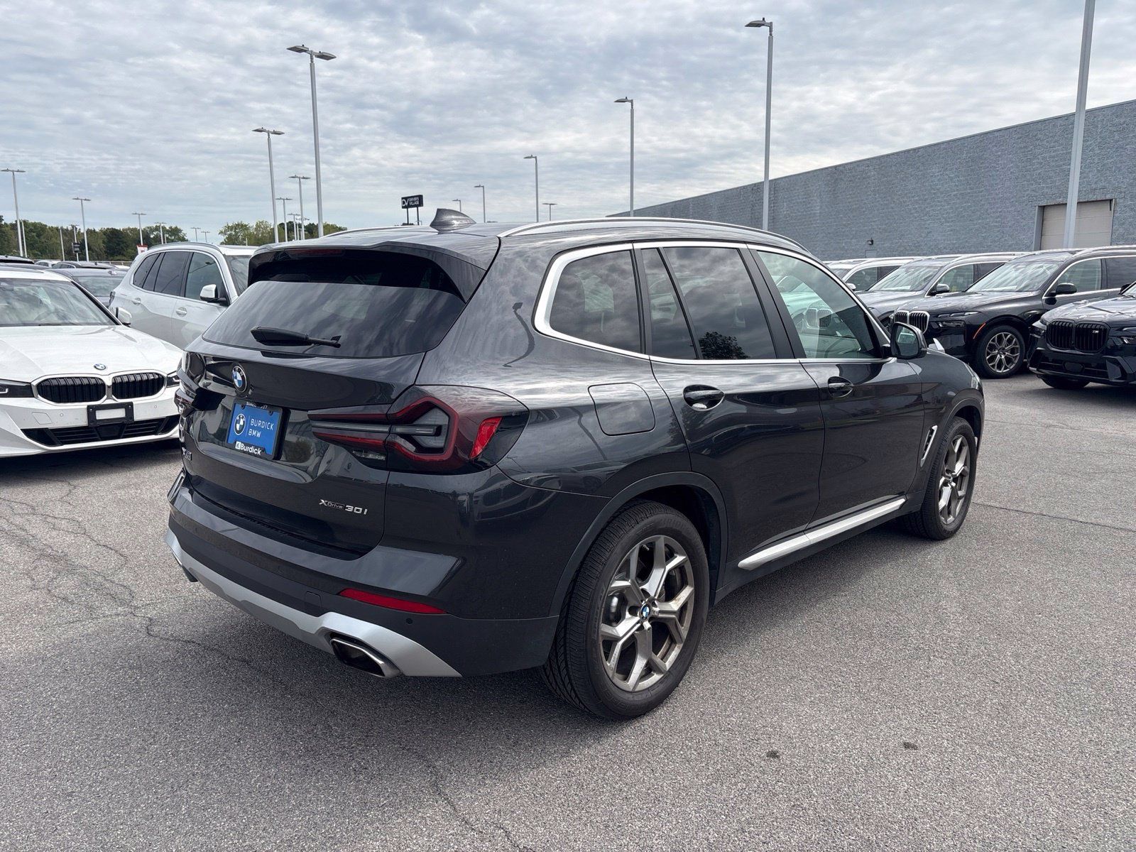 Used 2024 BMW X3 xDrive30i w/ Premium Package AWD/4WD image 8