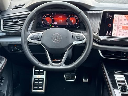 New 2025 Volkswagen Atlas Peak Edition SE image 12