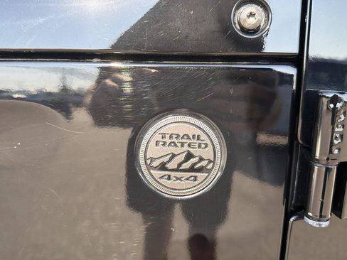 Used 2022 Jeep Wrangler Sport AWD/4WD image 18