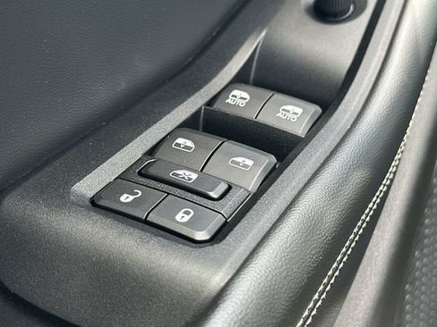 Used 2023 Jeep Grand Cherokee L Limited AWD/4WD image 23