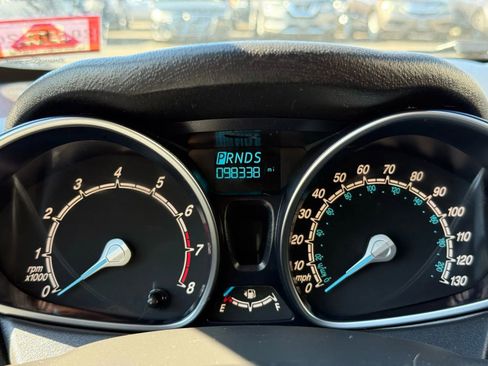 Used 2015 Ford Fiesta SE image 27