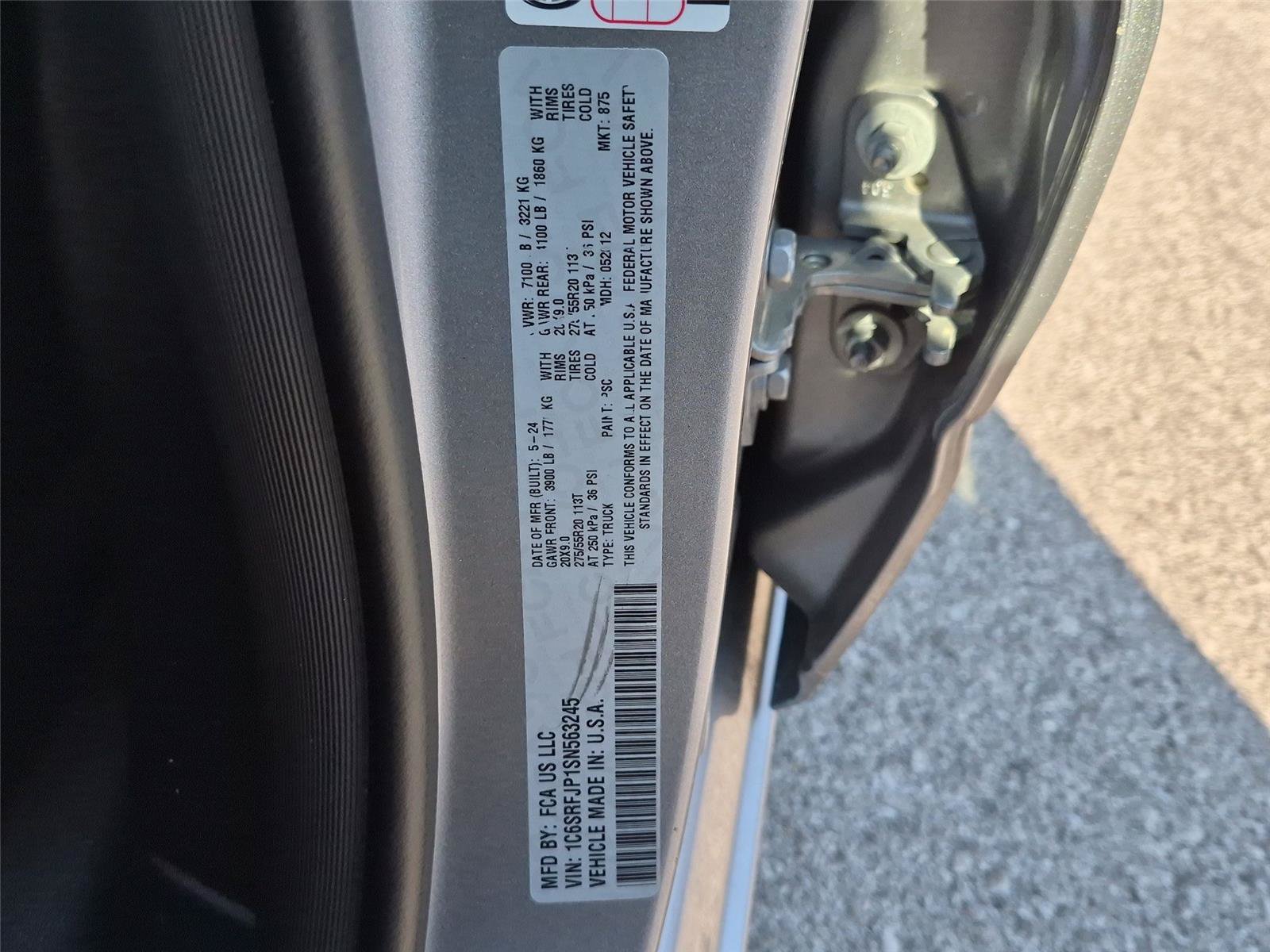 Used 2025 RAM 1500 Laramie AWD/4WD image 41
