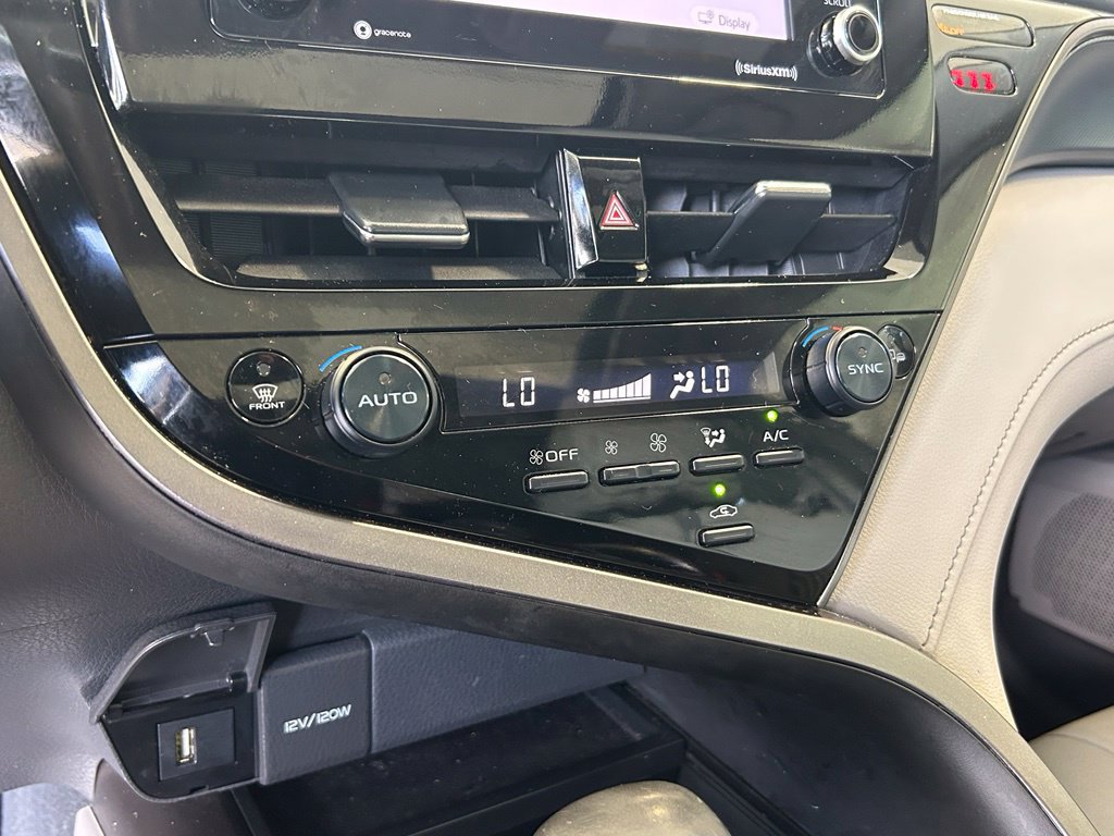 Used 2024 Toyota Camry SE w/ Convenience Package FWD image 35