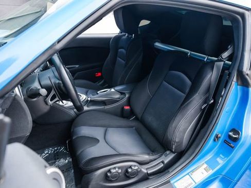 Used 2009 Nissan 370Z Coupe image 4