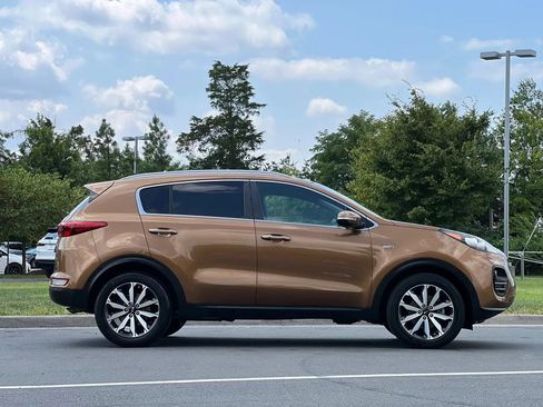 Used 2017 Kia Sportage EX w/ EX Technology Package AWD/4WD image 6