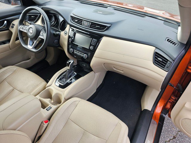 Used 2019 Nissan Rogue SL AWD/4WD image 11
