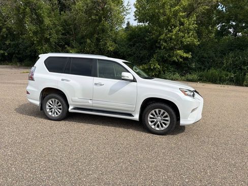 Used 2015 Lexus GX 460 w/ Premium Package AWD/4WD image 19