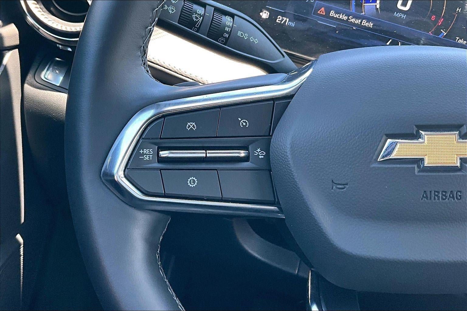 Used 2026 Chevrolet Equinox LT FWD image 17