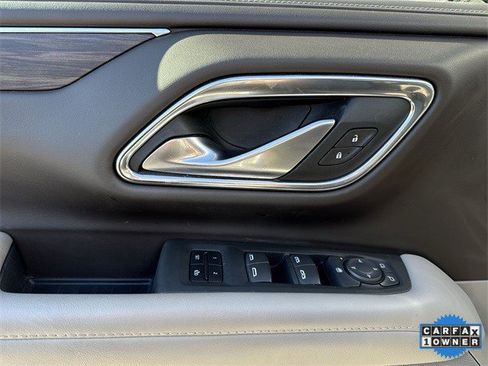 Used 2023 Chevrolet Suburban Z71 image 26