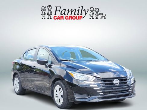 Used 2024 Nissan Versa S w/ Trunk Package FWD image 2