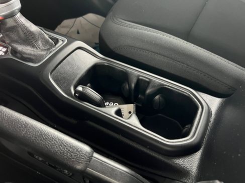 Used 2021 Jeep Wrangler Unlimited Sport image 15