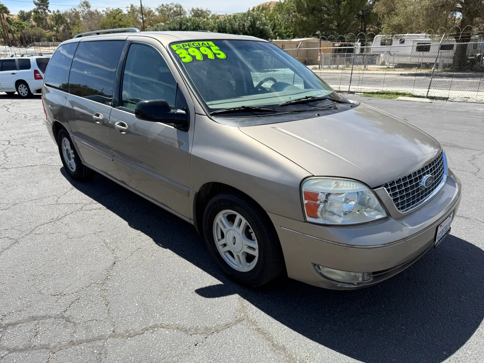 Used 2004 Ford Freestar SEL FWD image 1