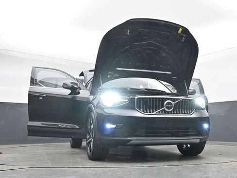 Used 2023 Volvo XC40 B5 Plus w/ Protection Package Premier AWD/4WD image 62