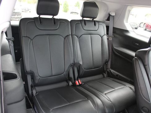 Certified 2023 Jeep Grand Cherokee L Limited image 27