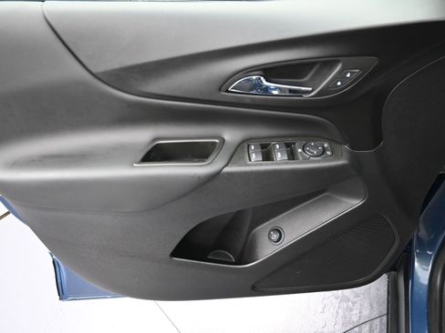 Used 2024 Chevrolet Equinox LT image 23