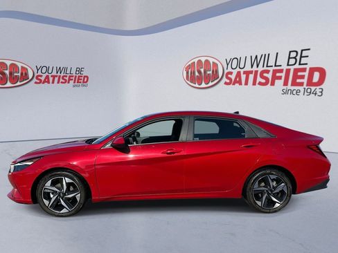 Used 2023 Hyundai Elantra SEL w/ Convenience Package image 7