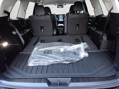 Used 2026 Subaru Ascent Premium AWD/4WD image 8
