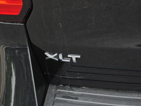 Used 2024 Ford Expedition XLT RWD image 7