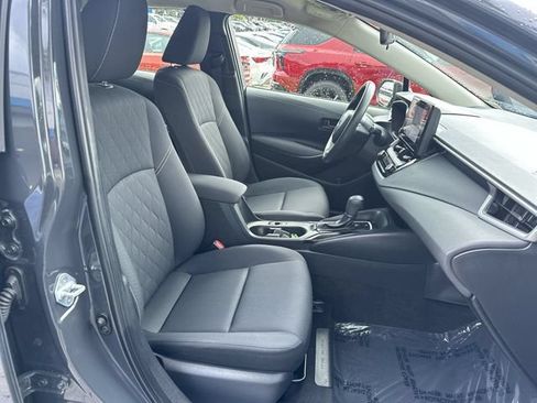 Used 2023 Toyota Corolla LE w/ LE Convenience Package FWD image 29