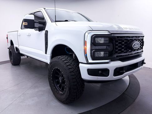 Used 2023 Ford F250 Lariat w/ Lariat Ultimate Package AWD/4WD image 15